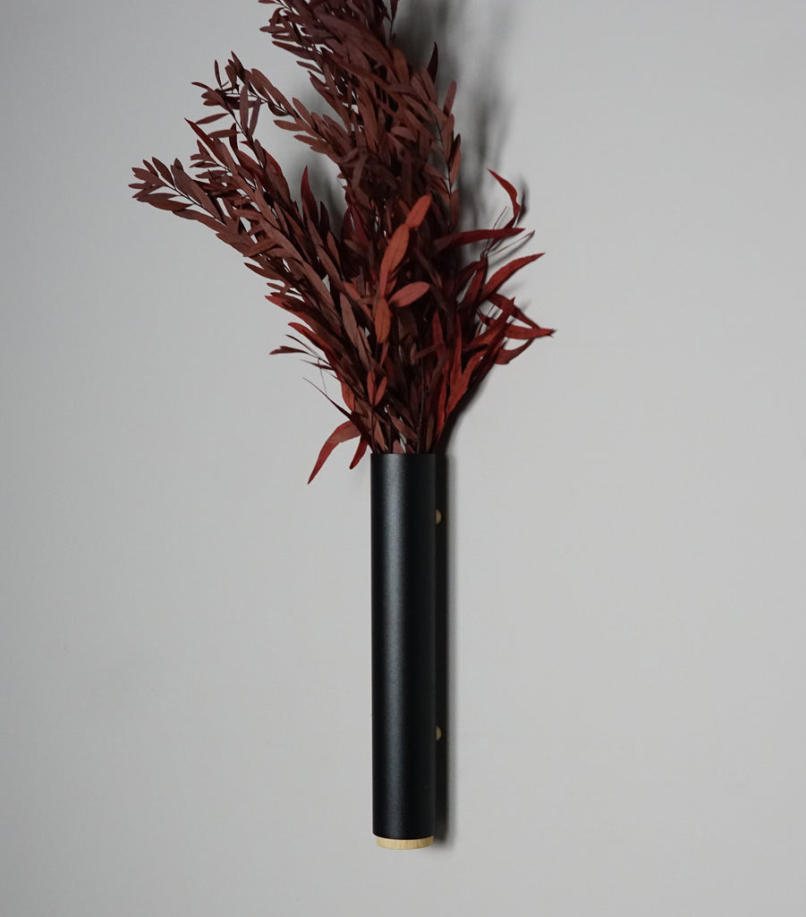 black minimal wall vase holder